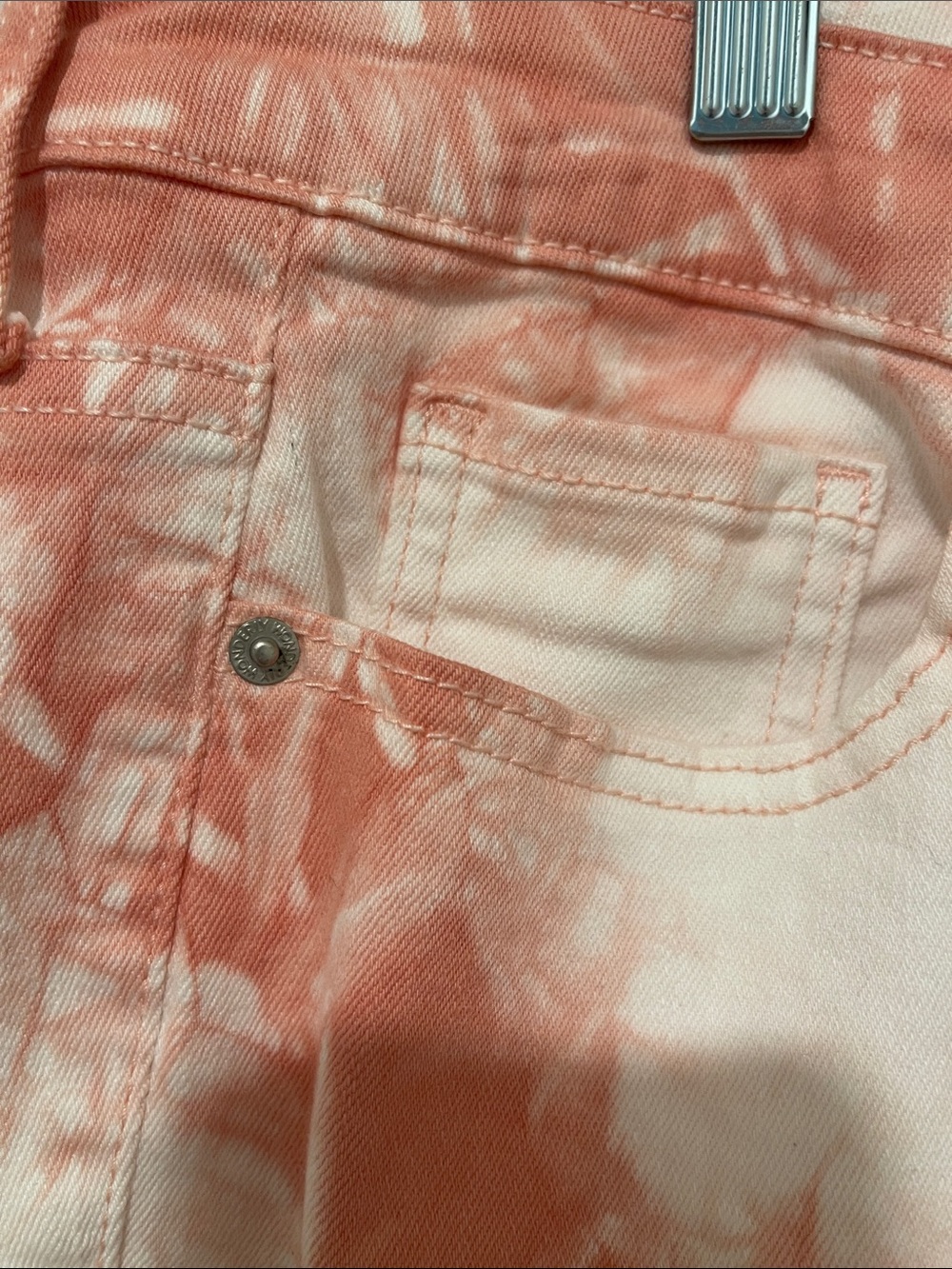 Wonderly Peach and Cream Tie-Dye Jeans